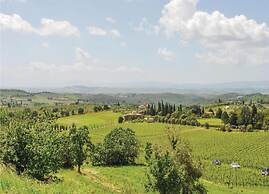 Apartment in Chianti With Shared Pool