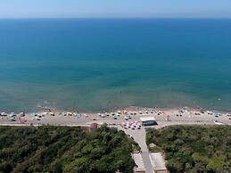 Belvilla by OYO Baia Domizia Villaggio Camping I4