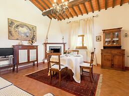 Holiday Home in Cortona With Pool