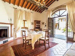 Holiday Home in Cortona With Pool