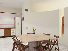 Cozy Holiday Home in Trecase With Balcony - Casa per Ferie