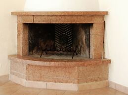 Cozy Holiday Home in Trecase With Balcony - Casa per Ferie