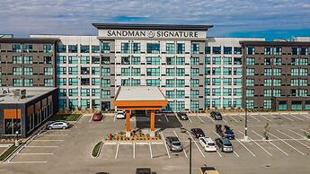 Sandman Signature Saskatoon South Hotel