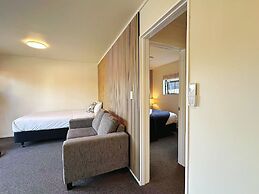 Summer Inn Motel