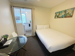 Summer Inn Motel
