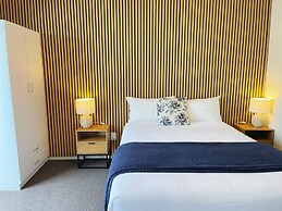 Summer Inn Motel