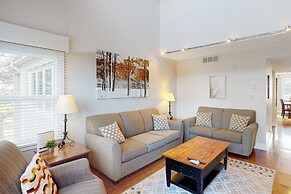 Wintergreen Condos