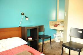 Camelot Inn at Honeyville