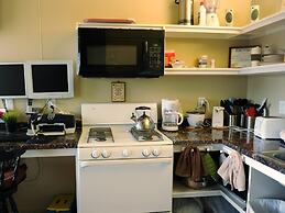 Camelot Inn at Honeyville