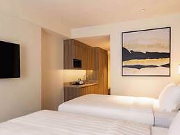 Novotel Suites Manila at Acqua