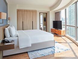 Novotel Suites Manila at Acqua