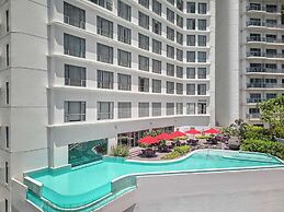 Novotel Suites Manila at Acqua