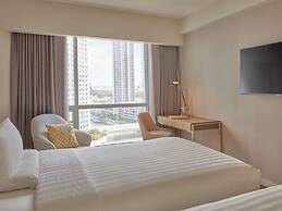 Novotel Suites Manila at Acqua