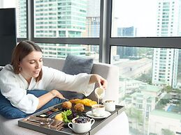 Novotel Suites Manila at Acqua