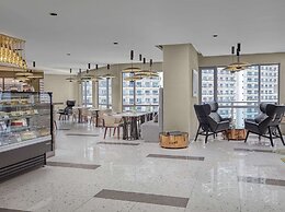 Novotel Suites Manila at Acqua