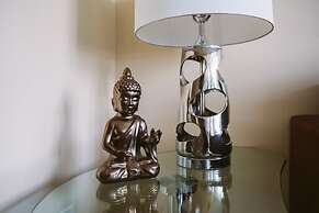 Quickstay - Executive Condo in the Heart of Downtown