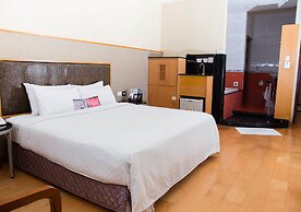 Royal Group Motel Chien Kuo Branch