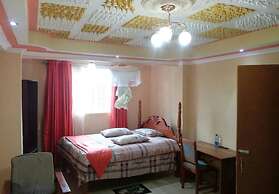 Seasons Hotel & Lodge