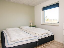 10 Person Holiday Home in Blavand