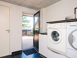 10 Person Holiday Home in Blavand