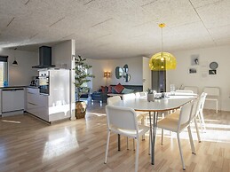 10 Person Holiday Home in Blavand
