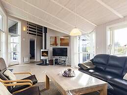 10 Person Holiday Home in Rudkobing-by Traum