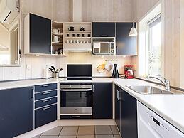 10 Person Holiday Home in Rudkobing-by Traum