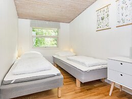 6 Person Holiday Home in Knebel-by Traum