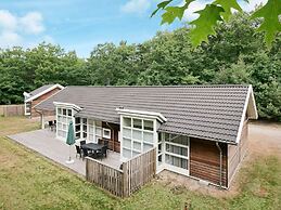 Modern Cedar Cottage Near Beach - By Traum Ferienwohnungen