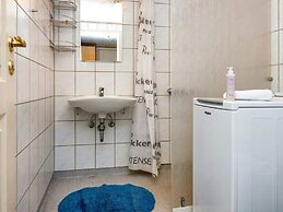 Waterfront Holiday Home in Henne near Sea