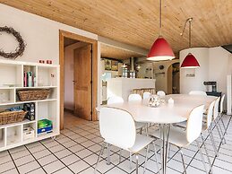 10 Person Holiday Home in Fur-by Traum