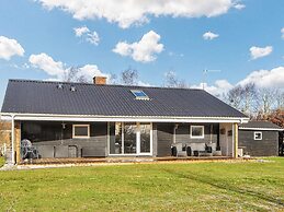 6 Person Holiday Home in Tarm-by Traum
