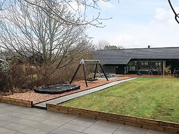 8 Person Holiday Home in Bindslev-by Traum