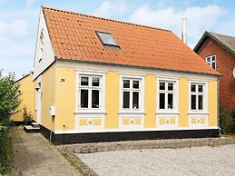 6 Person Holiday Home in Marstal