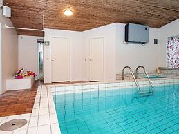 10 Person Holiday Home in Glesborg-by Traum