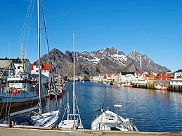 3 Person Holiday Home in Henningsvaer-by Traum