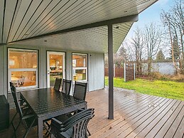 Modern Holiday Home With Whirlpool in Væggerløse