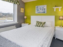 Exquisite Holiday Home in Løgstør near Sea