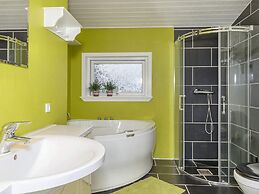 Exquisite Holiday Home in Løgstør near Sea