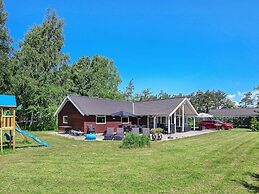 Wooden Holiday Home in Falster near Sea