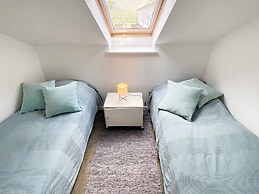 Fairytale Holiday Home in Aabenraa near Sea