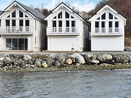 10 Person Holiday Home in Brattvag