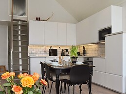 10 Person Holiday Home in Brattvag