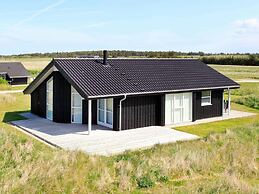 6 Person Holiday Home in Hirtshals