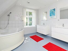 Vintage Holiday Home in Syddanmark With Private Whirlpool