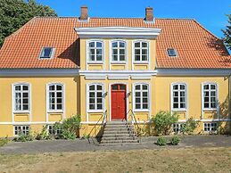 Vintage Holiday Home in Syddanmark With Private Whirlpool