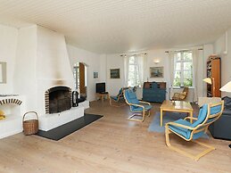 Vintage Holiday Home in Syddanmark With Private Whirlpool