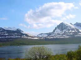 5 Person Holiday Home in Straumsbukta-by Traum