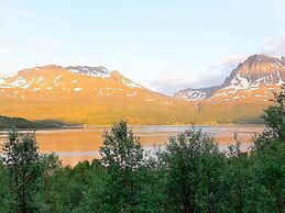 5 Person Holiday Home in Straumsbukta-by Traum