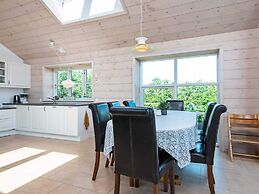 Panoramic Retreat by Water